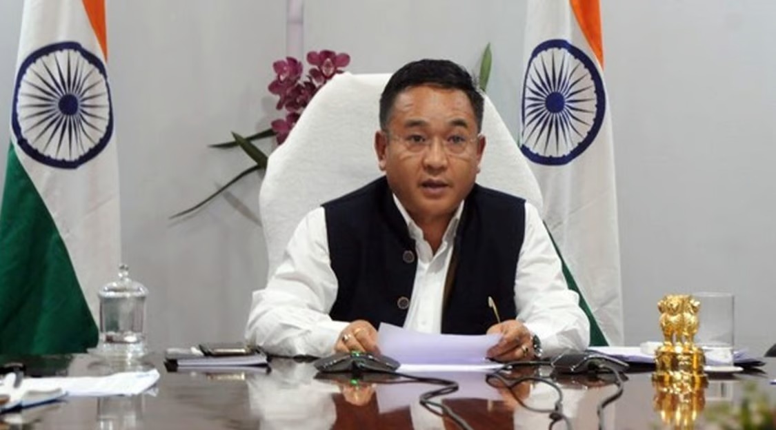 Sikkim CM welcomes visitors and shows respect for the holy temple on Rholu Diwas