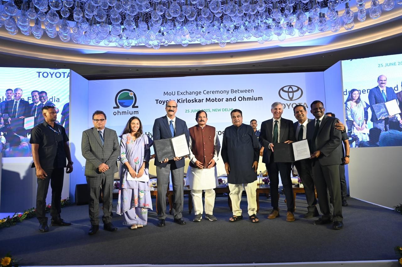 Toyota Kirloskar Motor and Ohmium Join Forces for Green Hydrogen Solutions in India