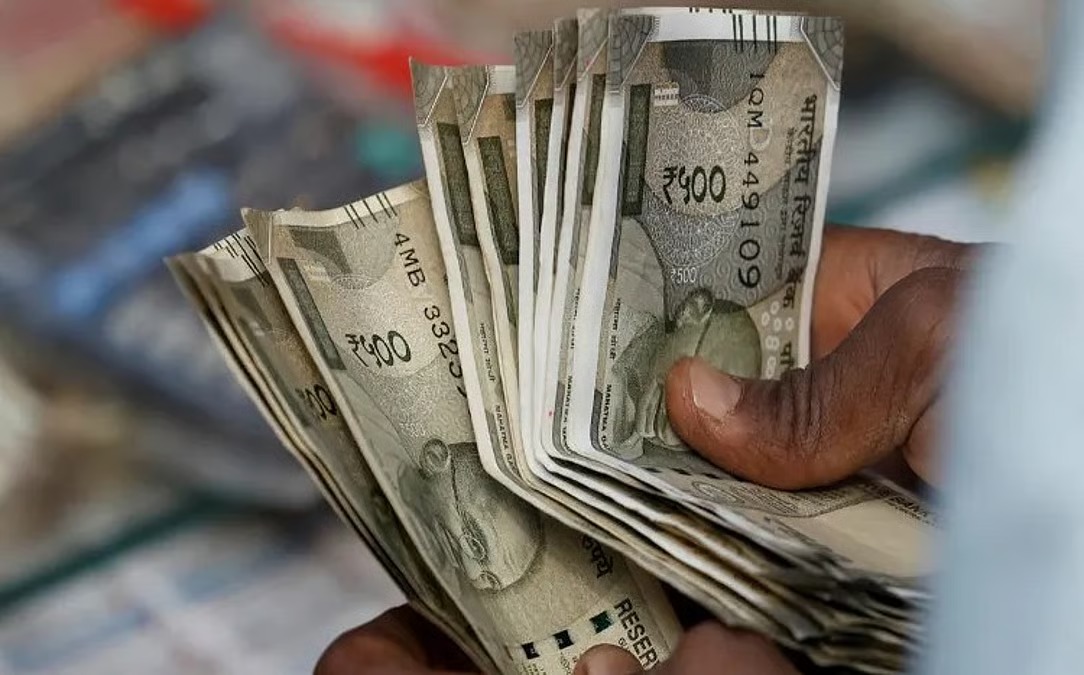 Rupee Falls 5 paise To 87.63 Against U.S. Dollar
