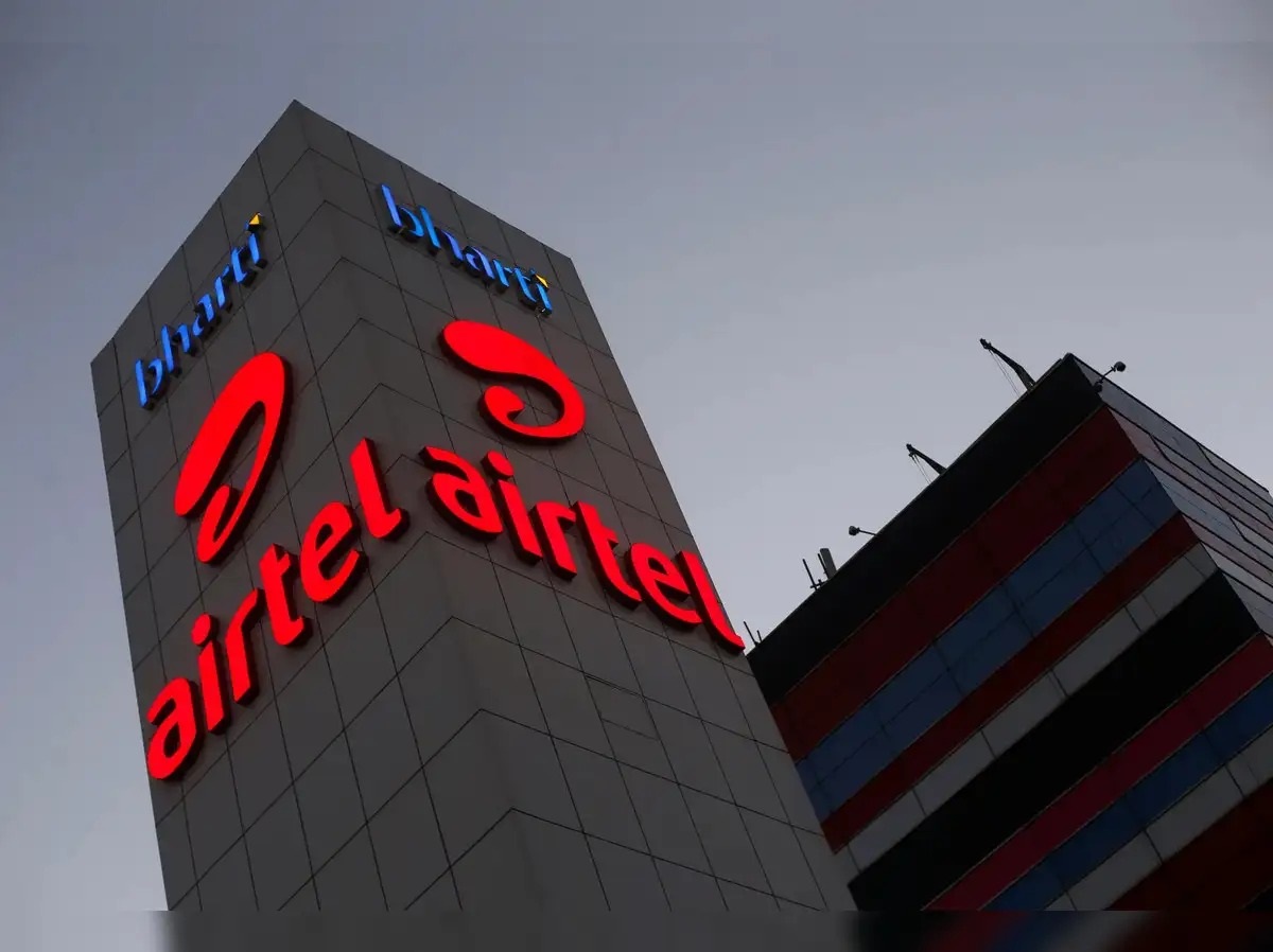 Airtel Chief Urges Shift to Payments Bank as Digital Scams Hit New Highs
