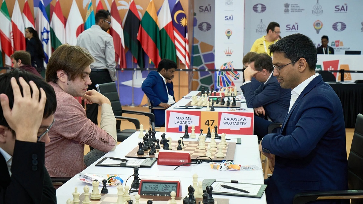 Veteran Harikrishna Turns Back the Clock as He Marches Into World Cup Last-16